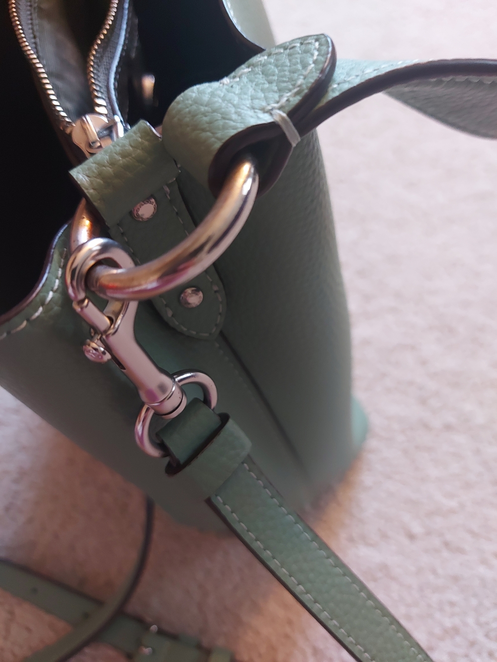 Coach Green Pebbled Leather Crossbody Bag with Gold Logo - Picture 5 of 6